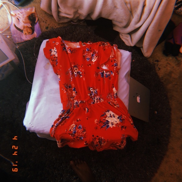 Romper - Picture 1 of 3